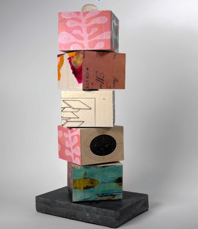Wooden Block Desk Stand